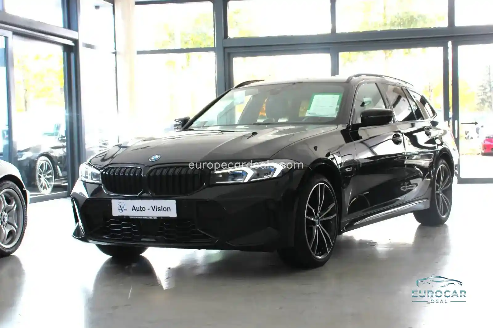 BMW 330