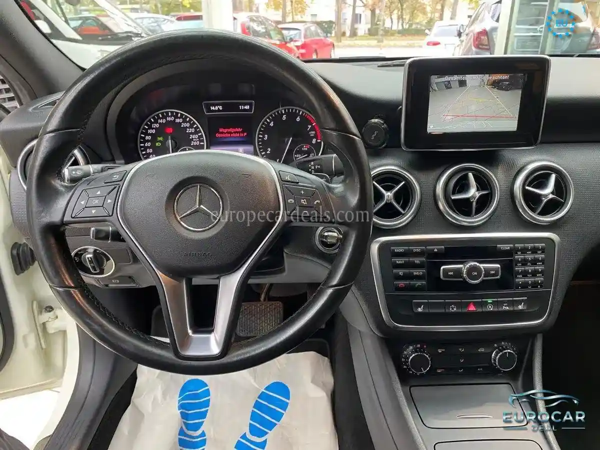 Mercedes-Benz A 180
