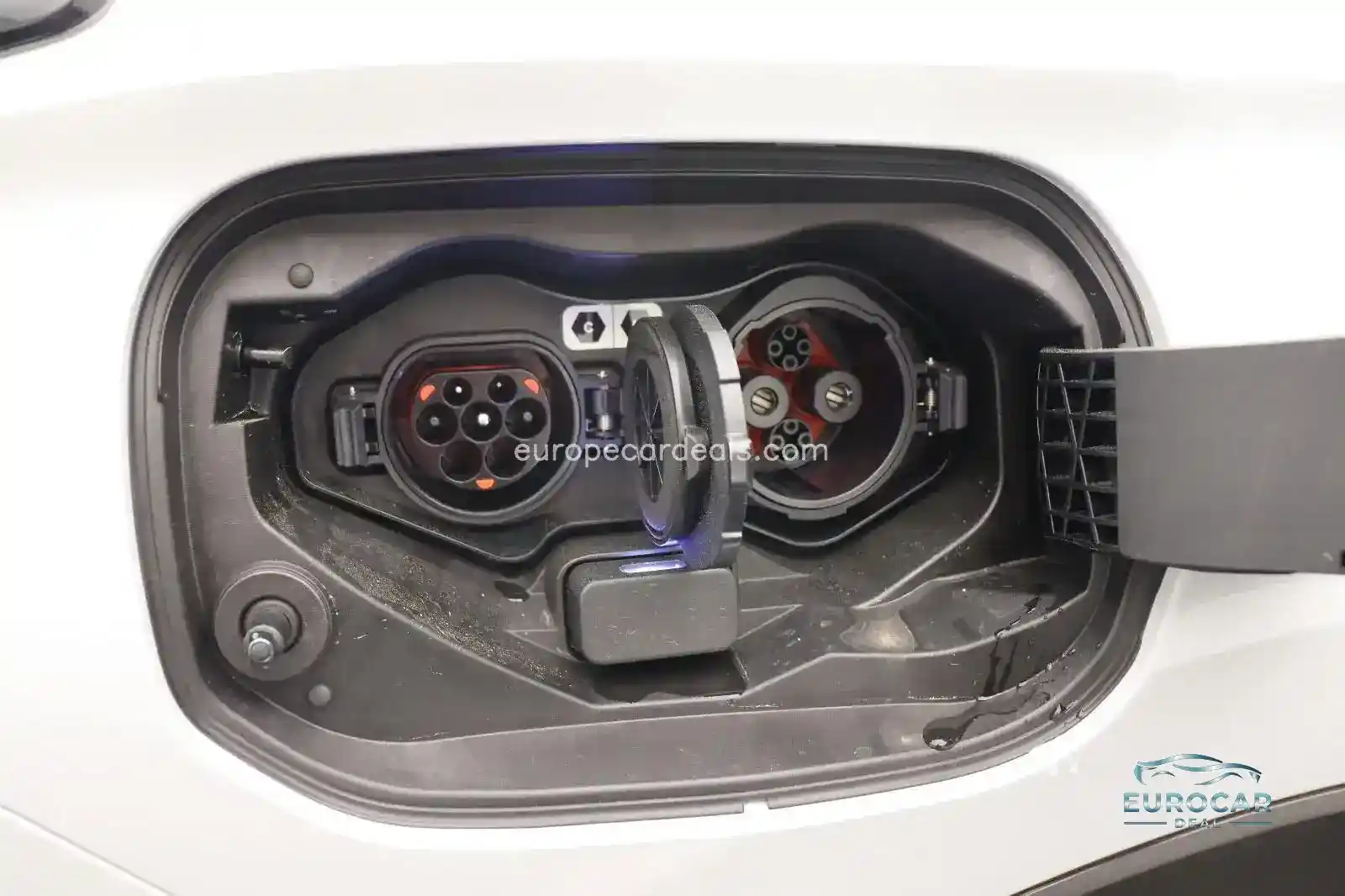 Mitsubishi Plug-in Hybrid Outlander