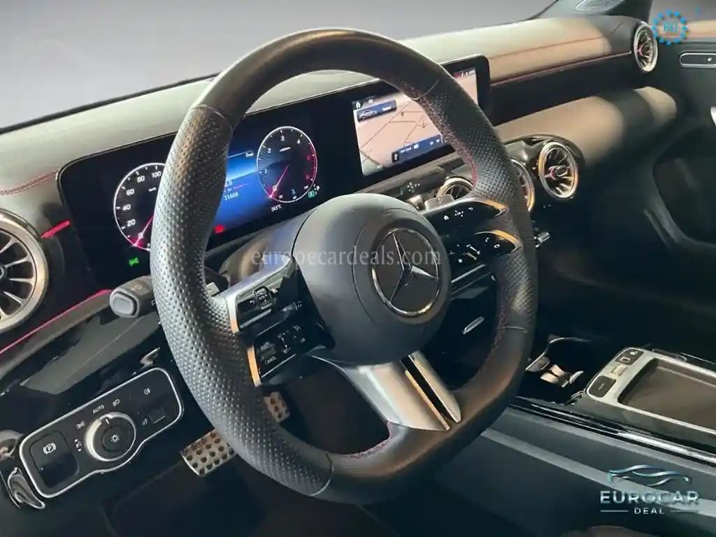 Mercedes-Benz CLA 200