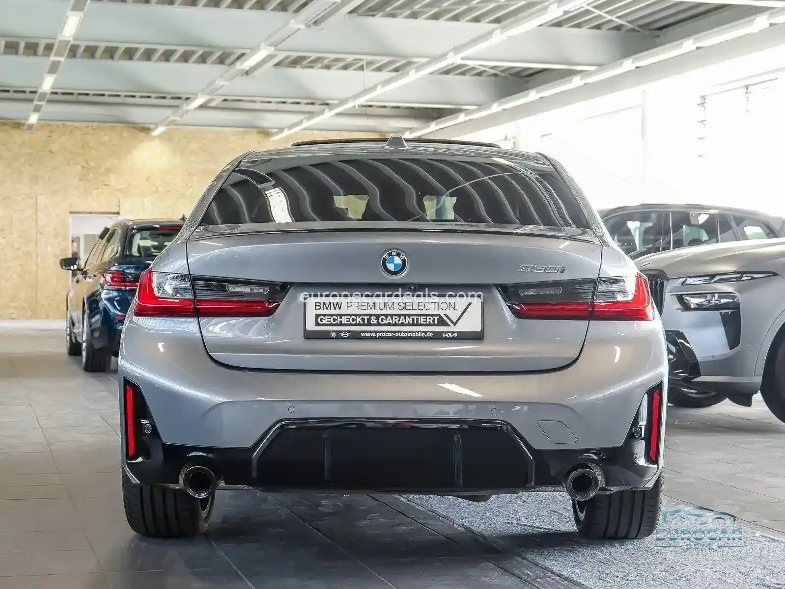 BMW 330
