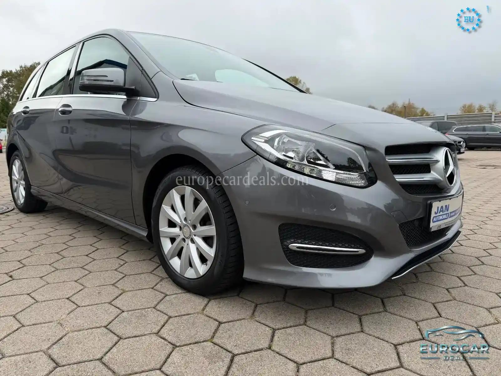 Mercedes-Benz B 200