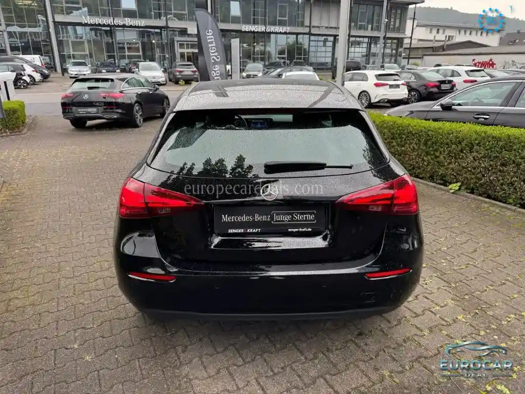 Mercedes-Benz A 180