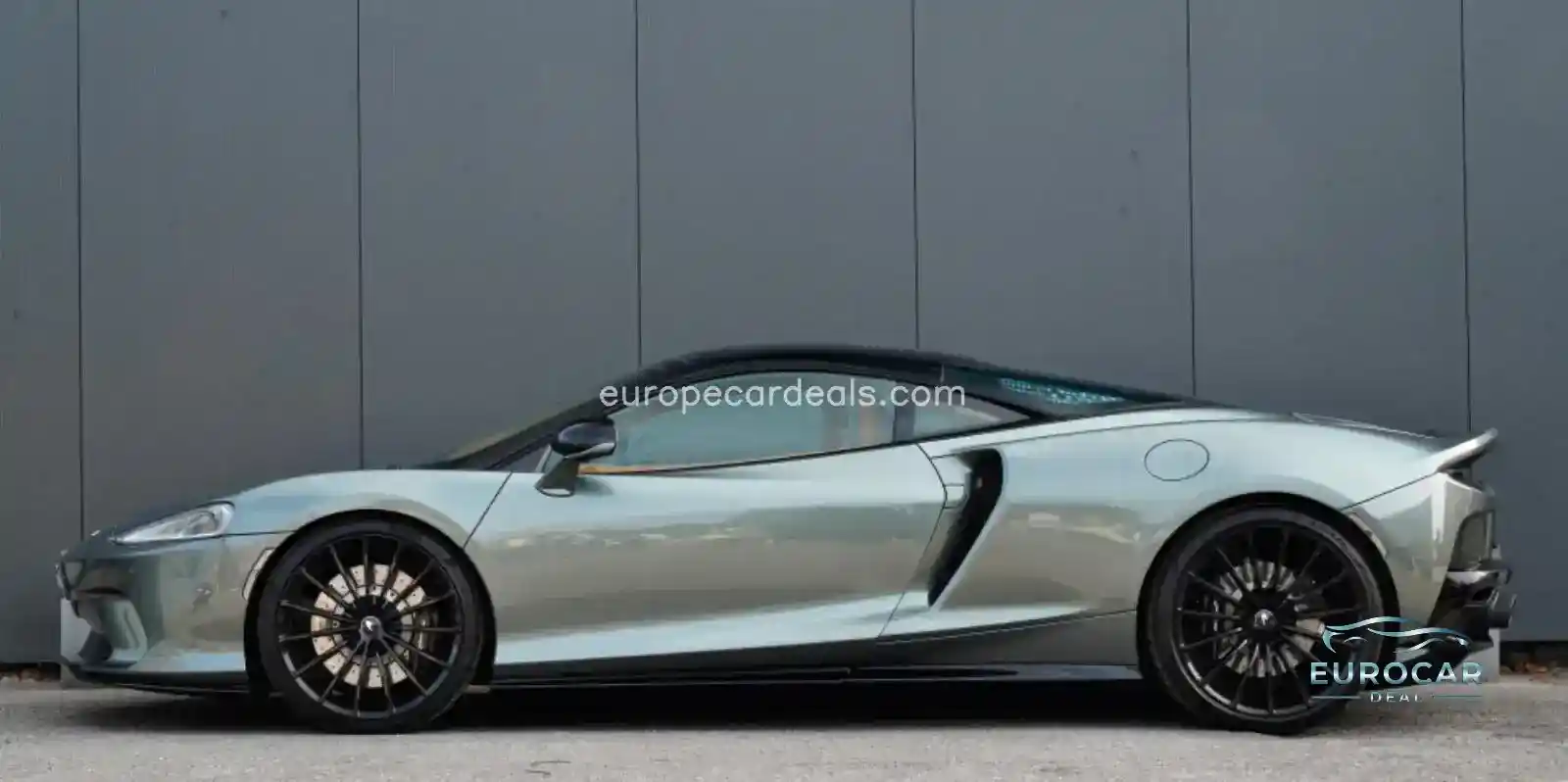 McLaren GT