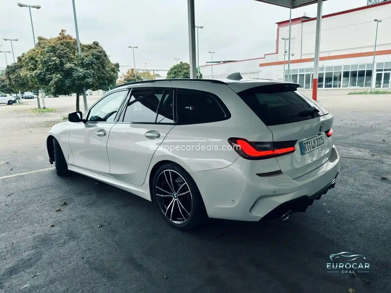 BMW 320