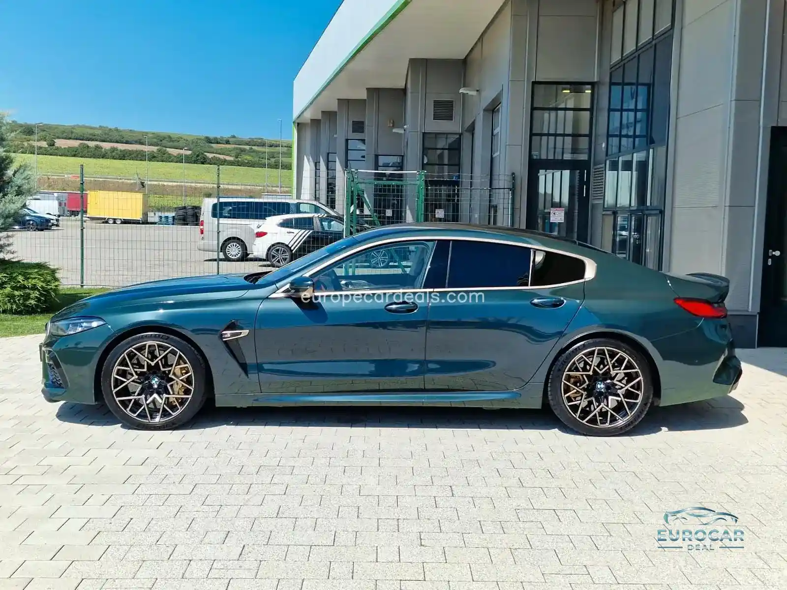 BMW M8