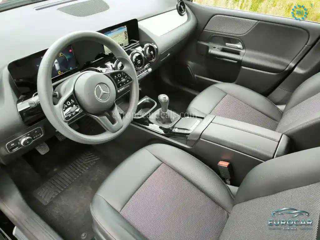 Mercedes-Benz B 160
