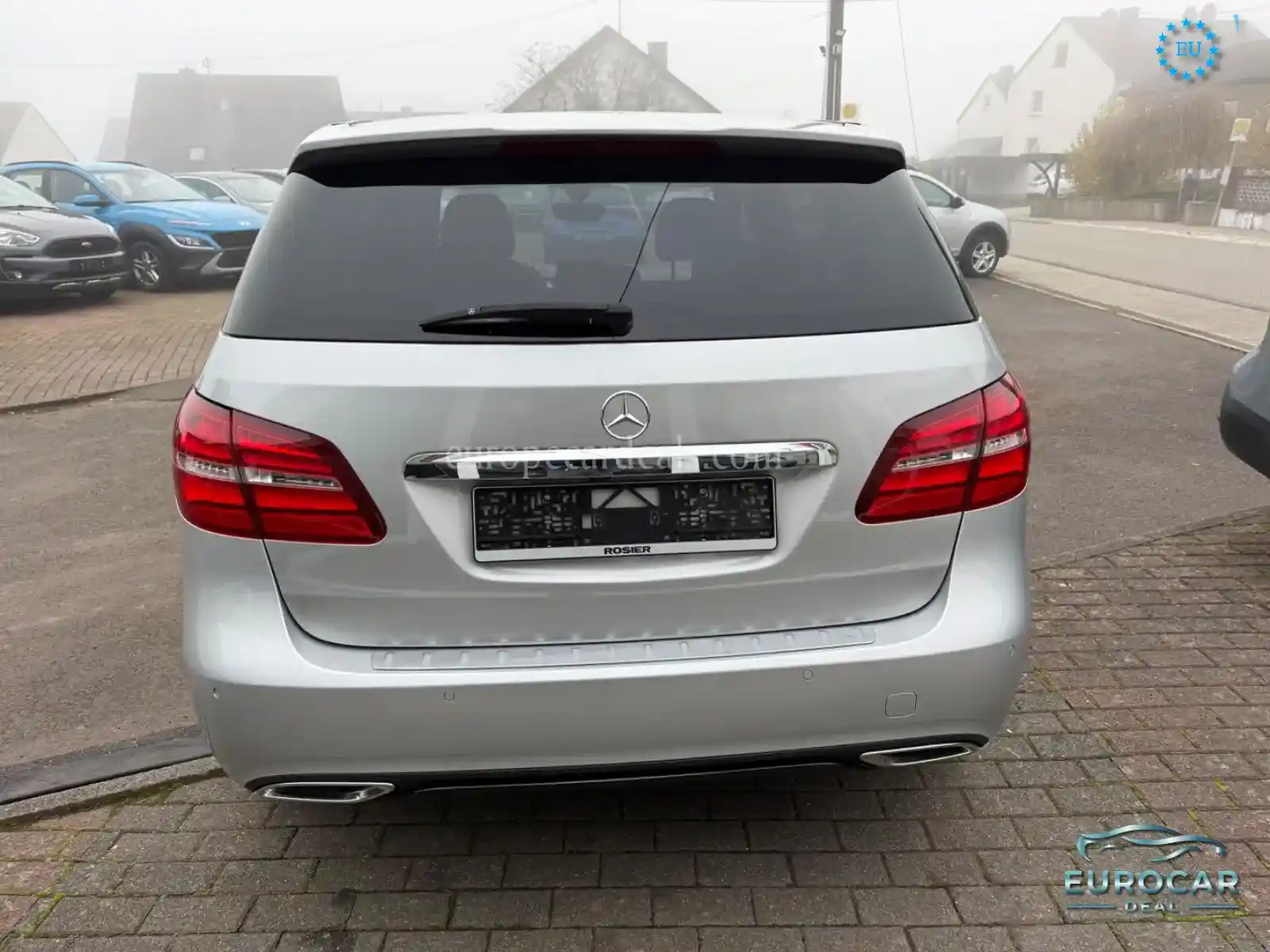Mercedes-Benz B 180