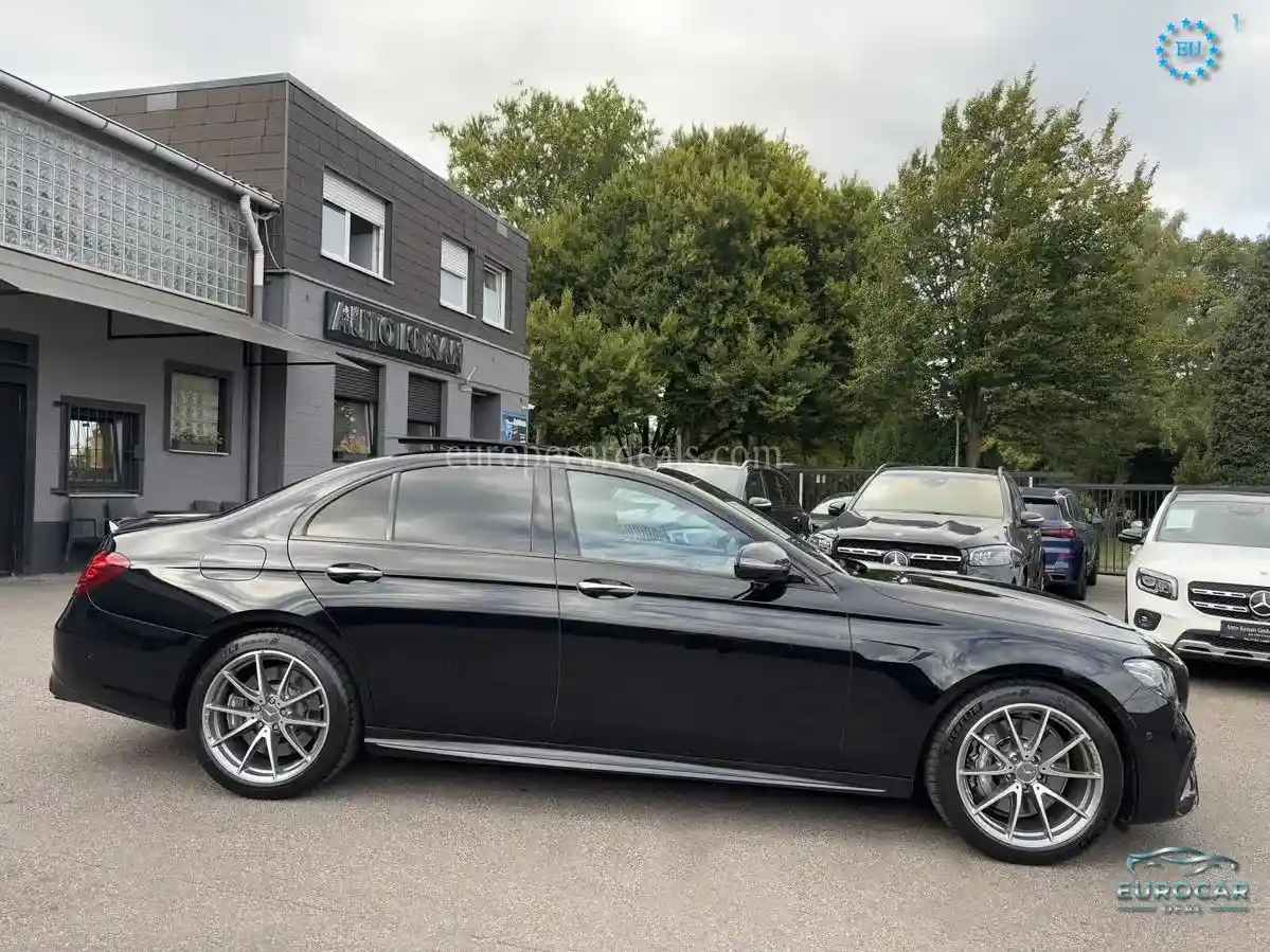 Mercedes-Benz E 63 AMG
