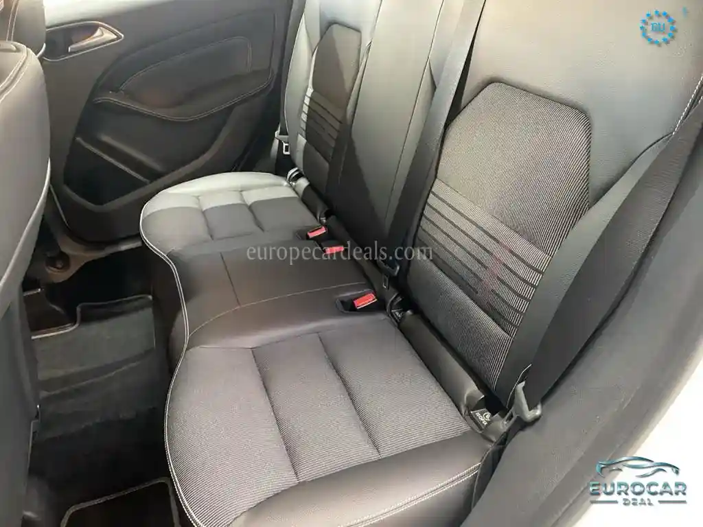 Mercedes-Benz B 220