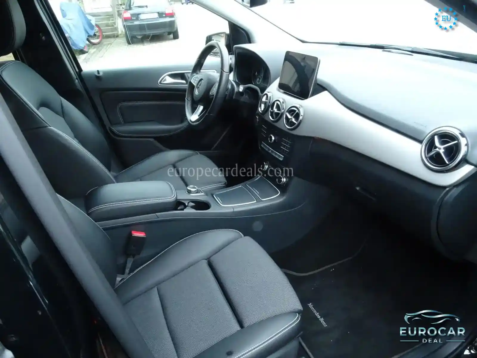 Mercedes-Benz B 200