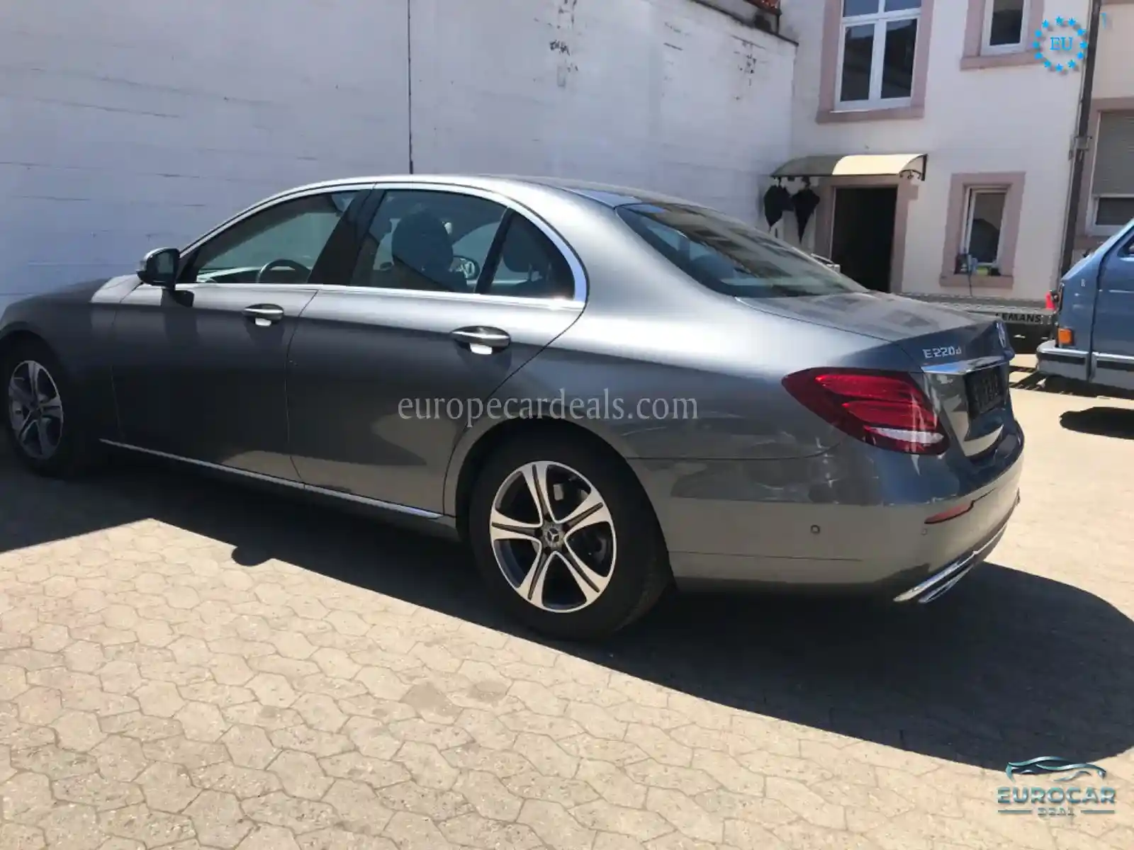 Mercedes-Benz E 220