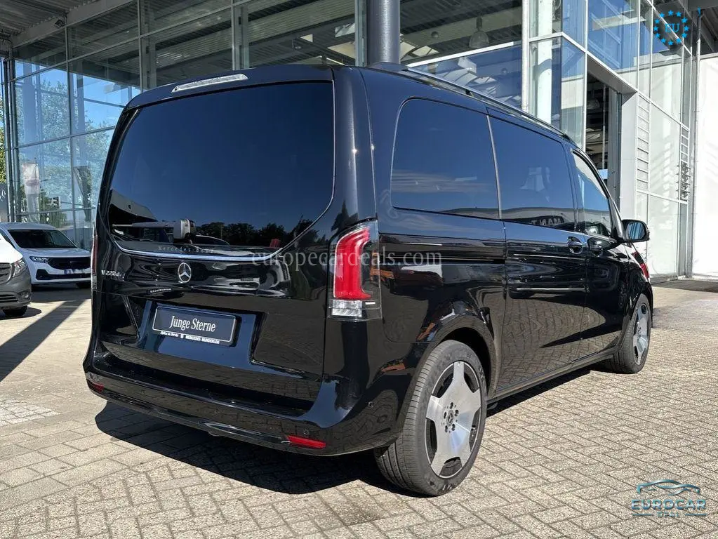 Mercedes-Benz V 220