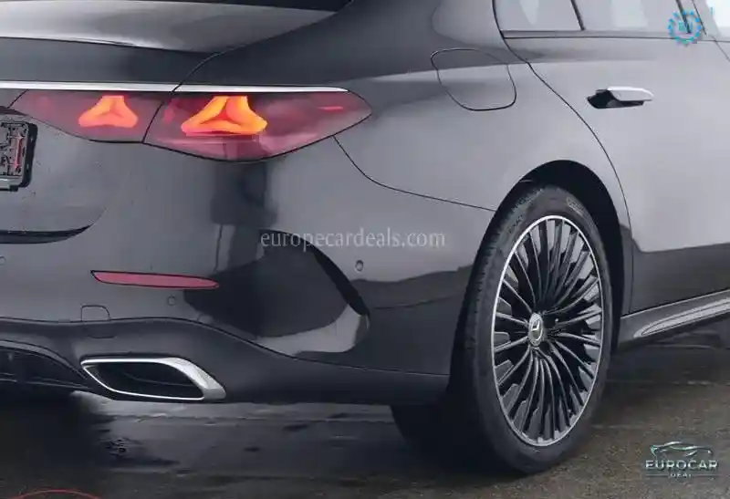 Mercedes-Benz E 300