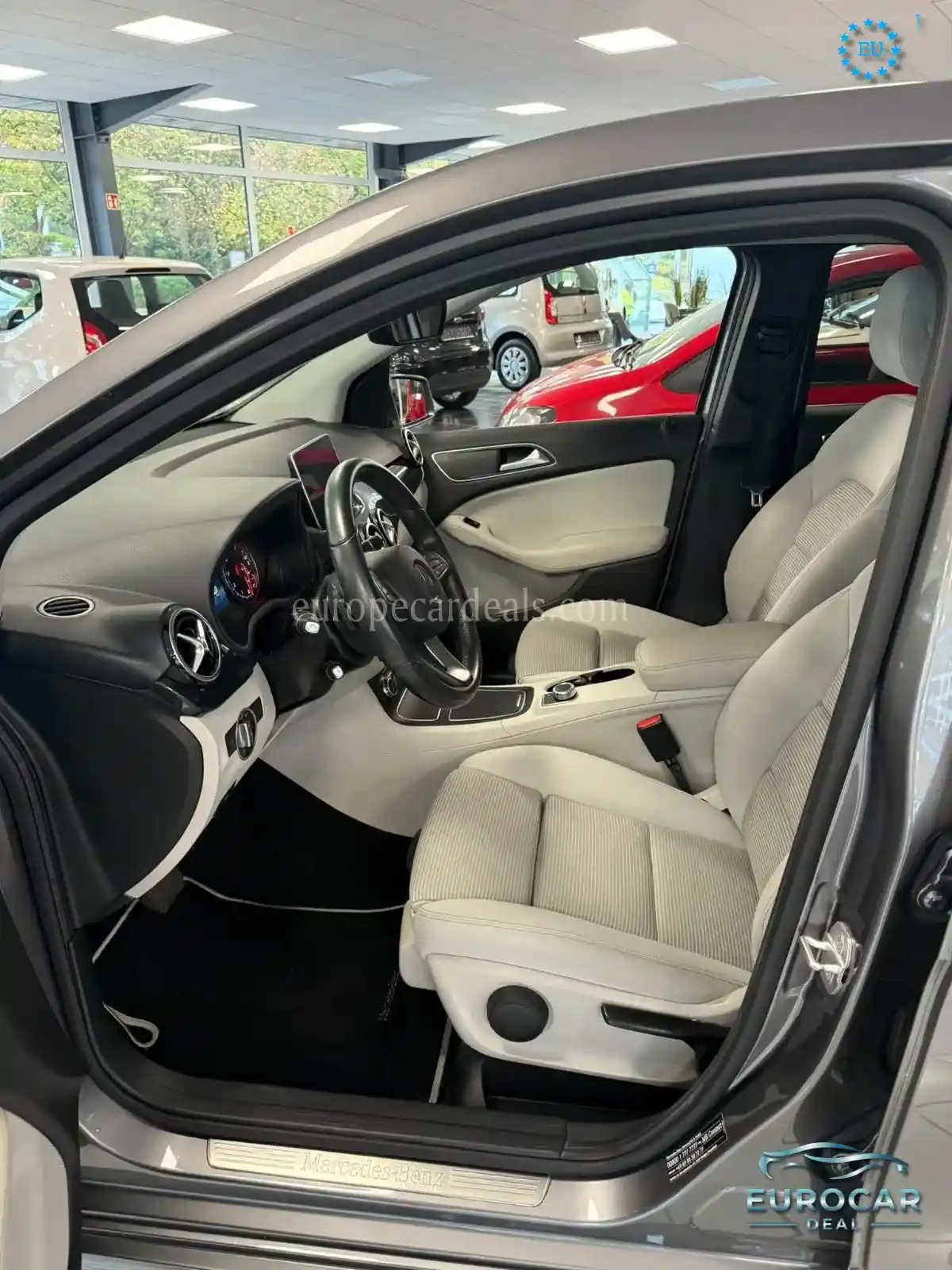 Mercedes-Benz B 200