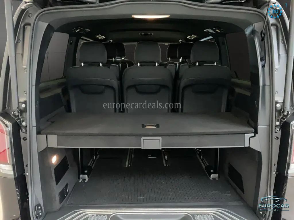 Mercedes-Benz V 220