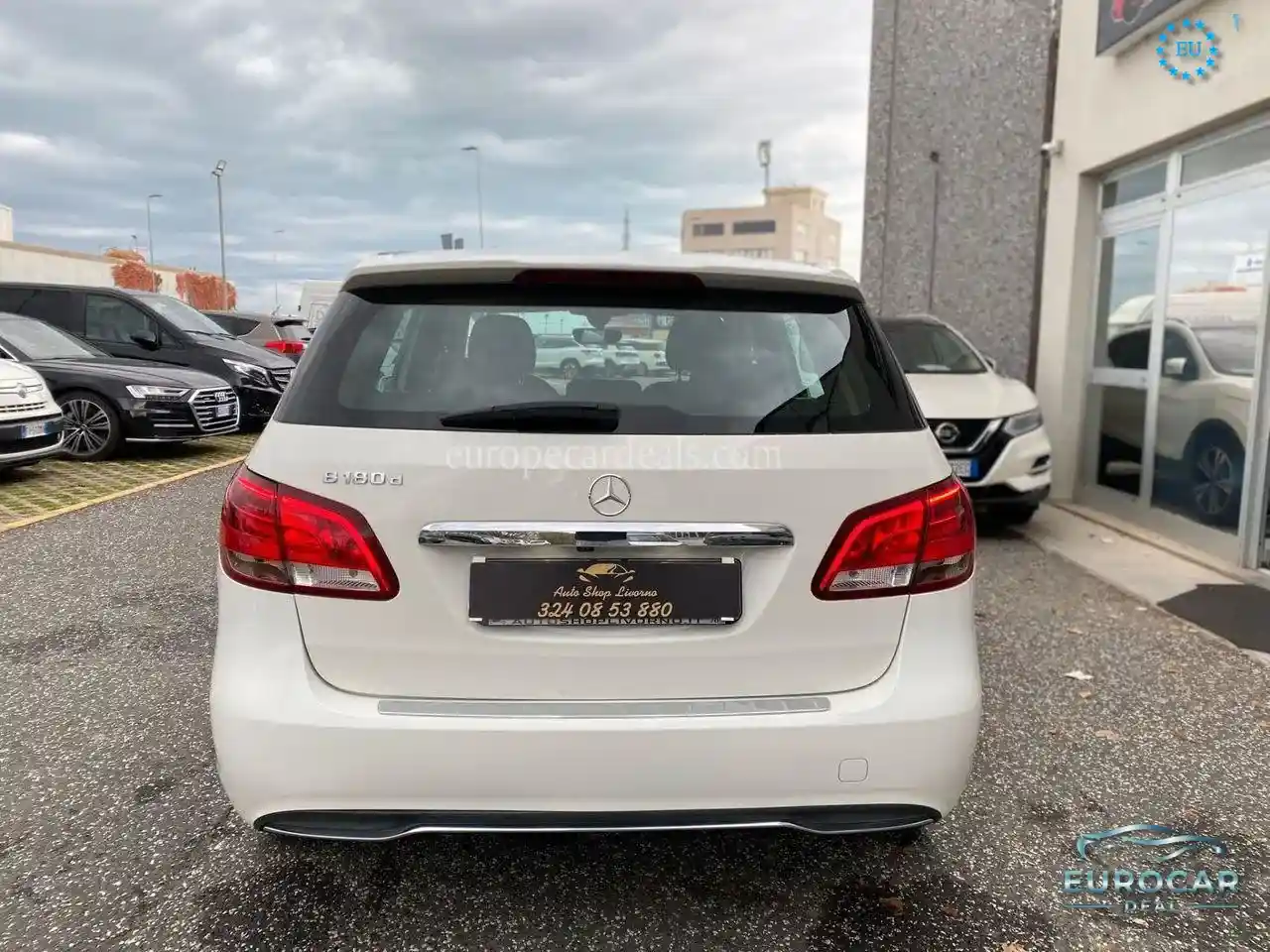 Mercedes-Benz B 180