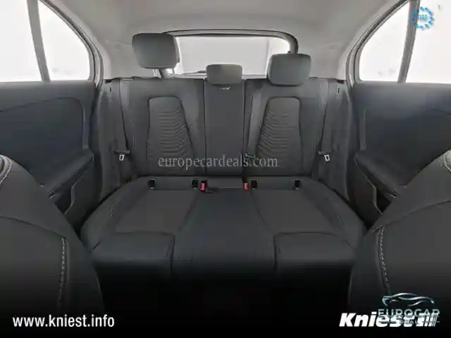 Mercedes-Benz A 220