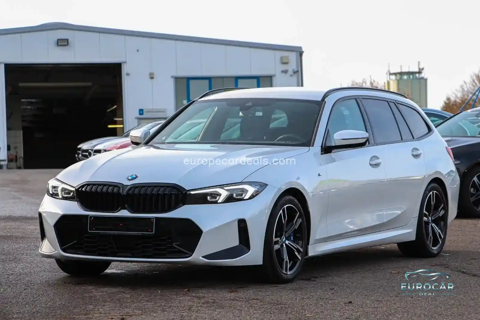 BMW 330