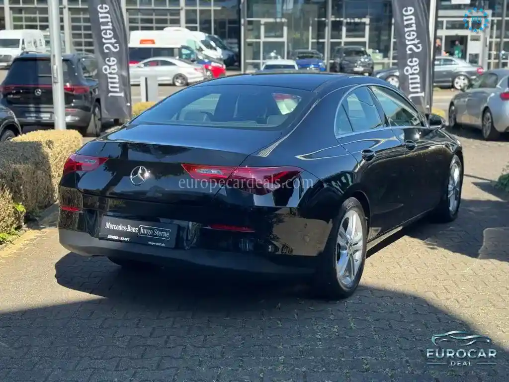 Mercedes-Benz CLA 180