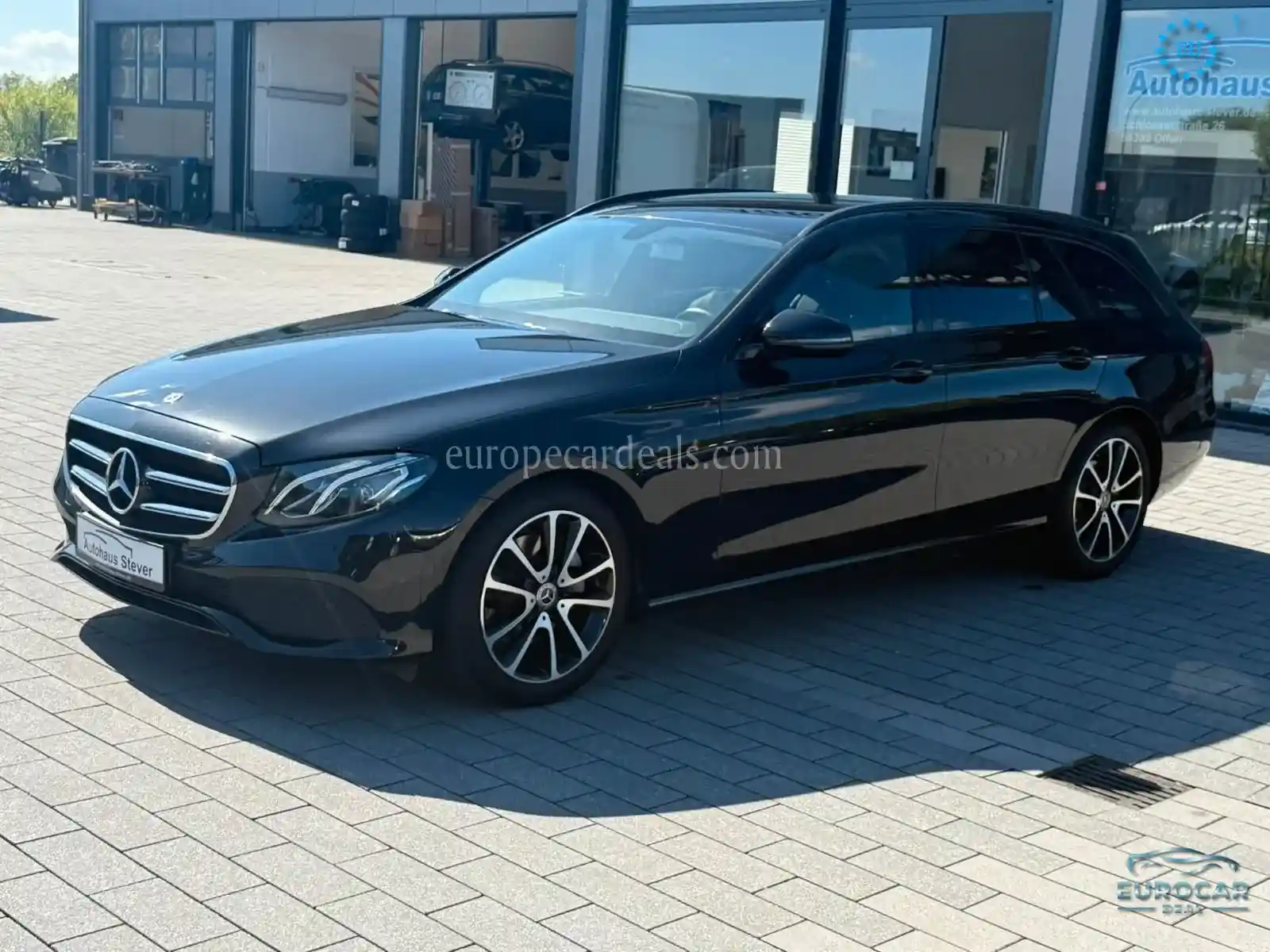 Mercedes-Benz E 200