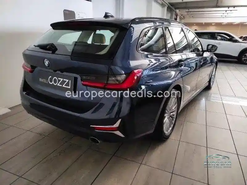 BMW 330