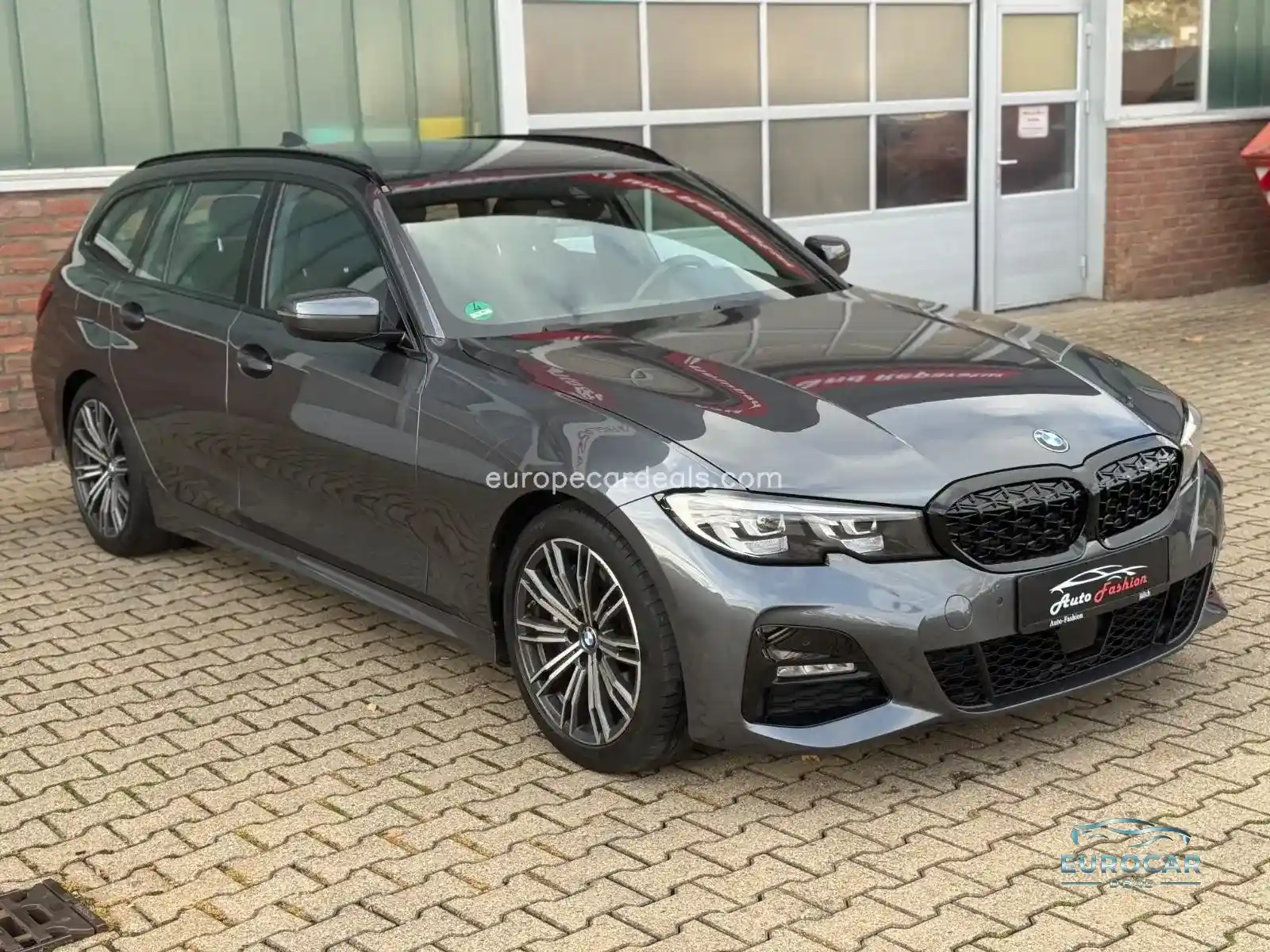 BMW 330