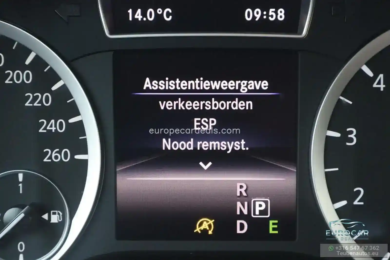 Infiniti Q30