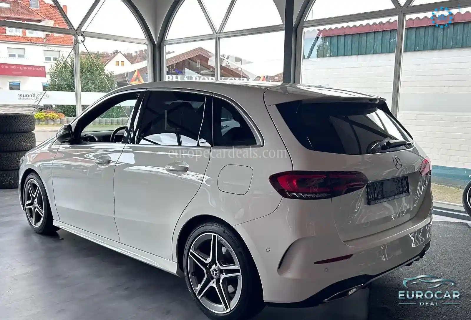 Mercedes-Benz B 200