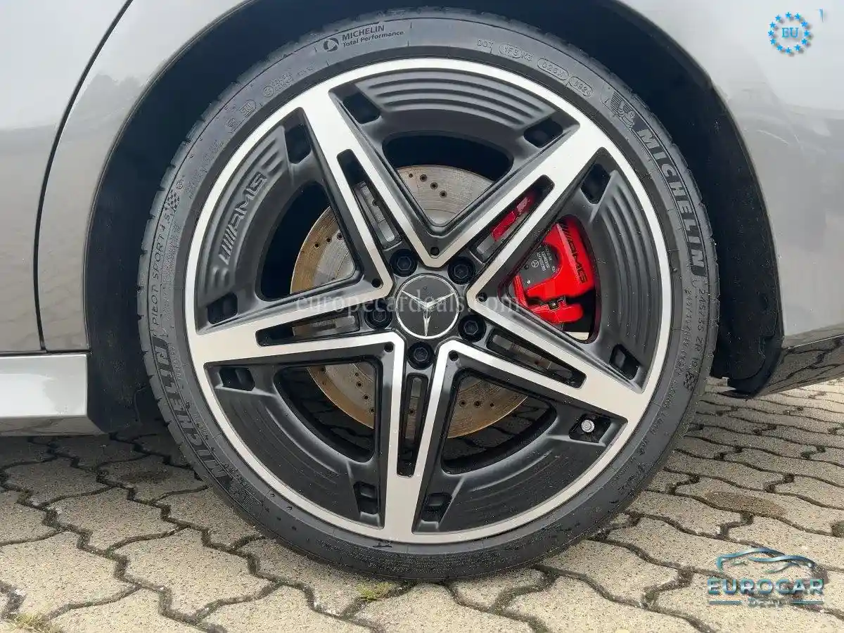 Mercedes-Benz CLA 35 AMG Shooting Brake