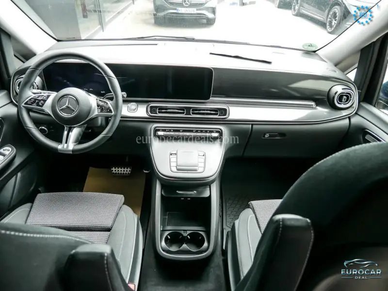 Mercedes-Benz V 220