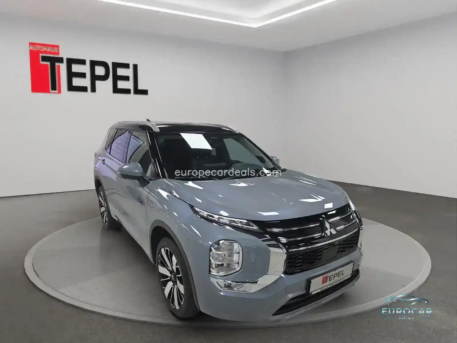 Mitsubishi Plug-in Hybrid Outlander