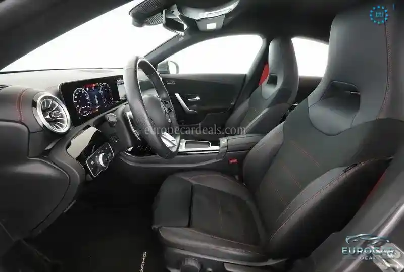 Mercedes-Benz CLA 35 AMG