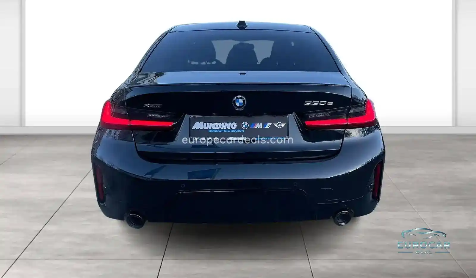BMW 330