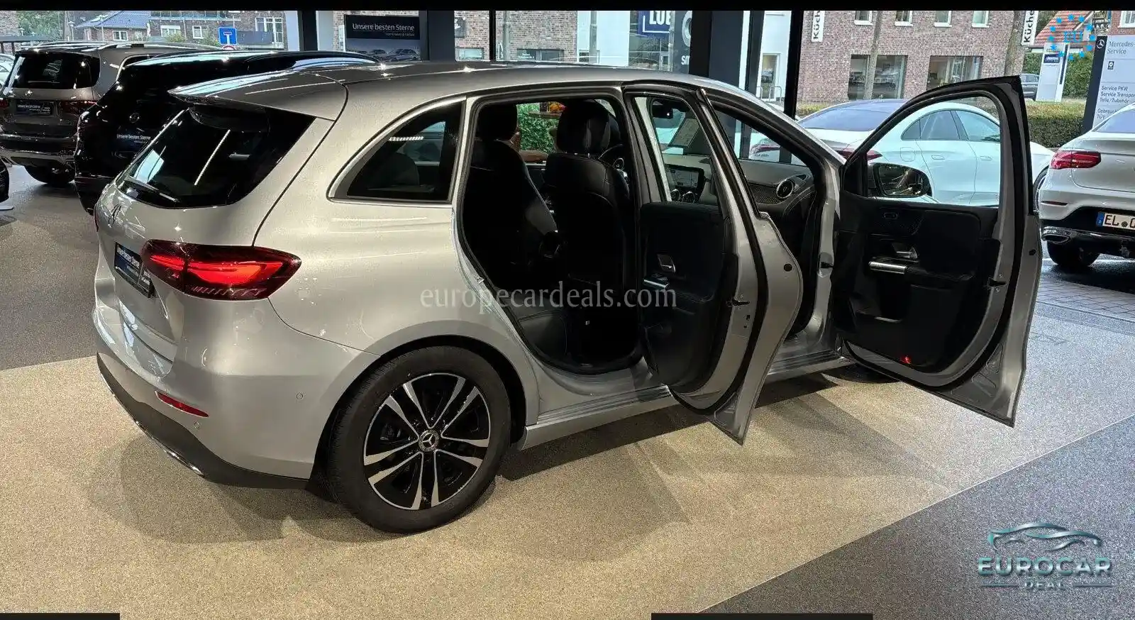Mercedes-Benz B 180