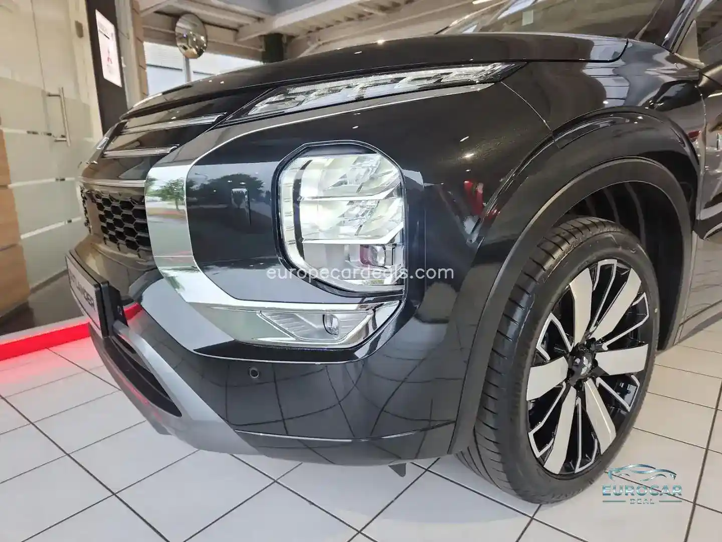Mitsubishi Plug-in Hybrid Outlander
