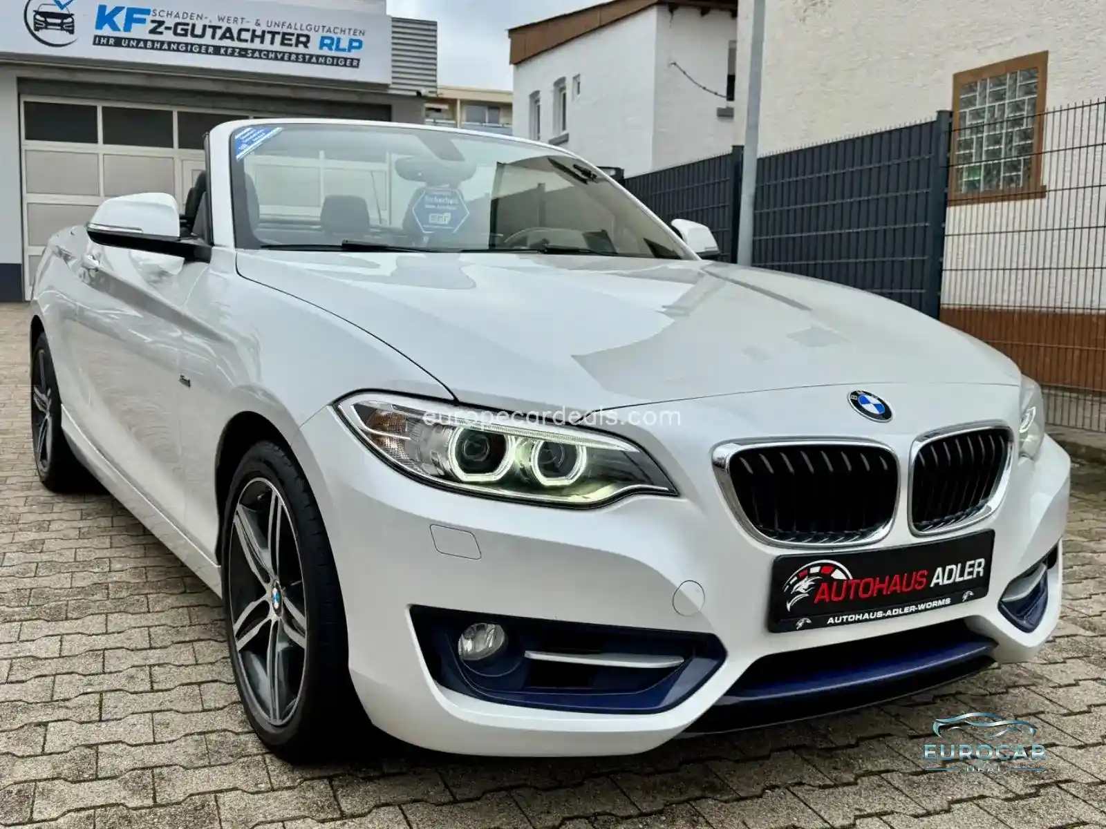 BMW 218