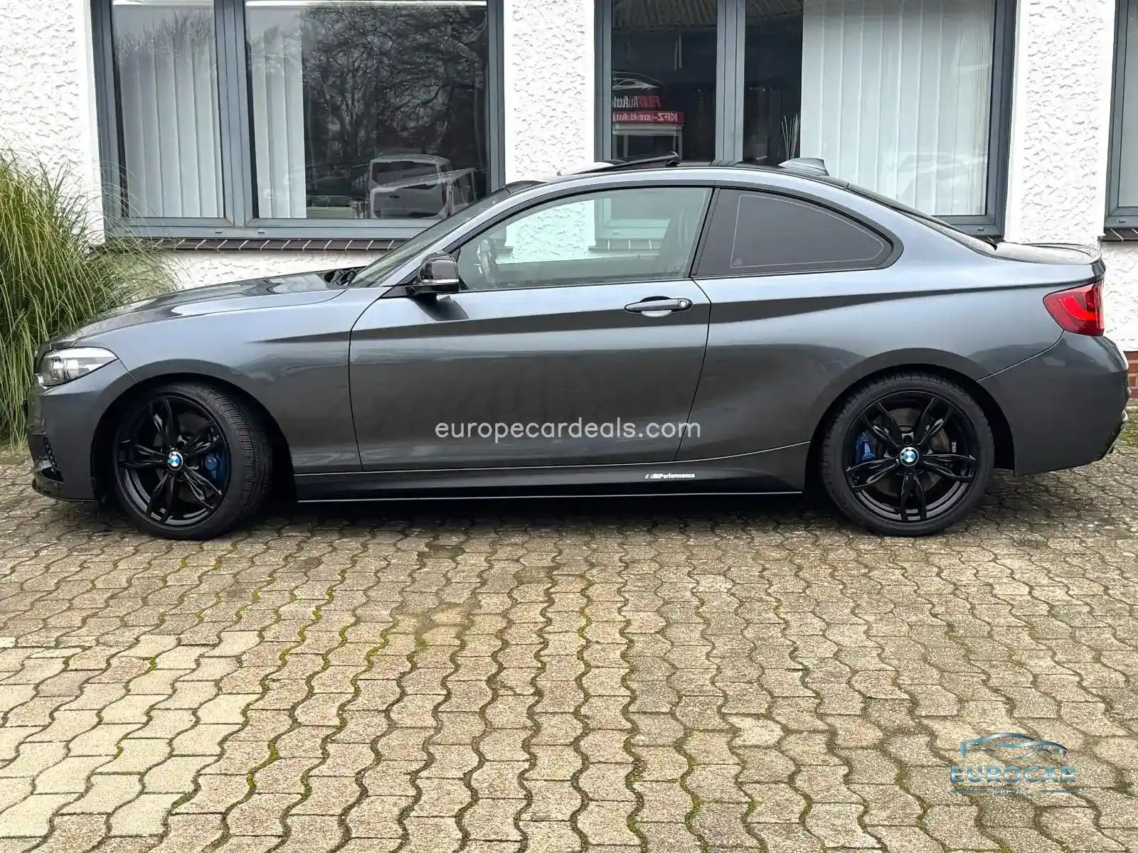 BMW M235