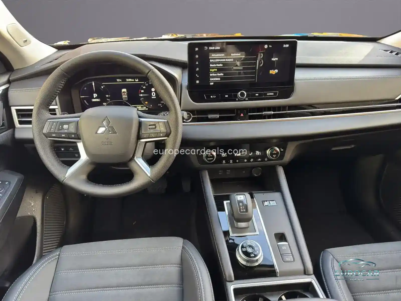 Mitsubishi Plug-in Hybrid Outlander