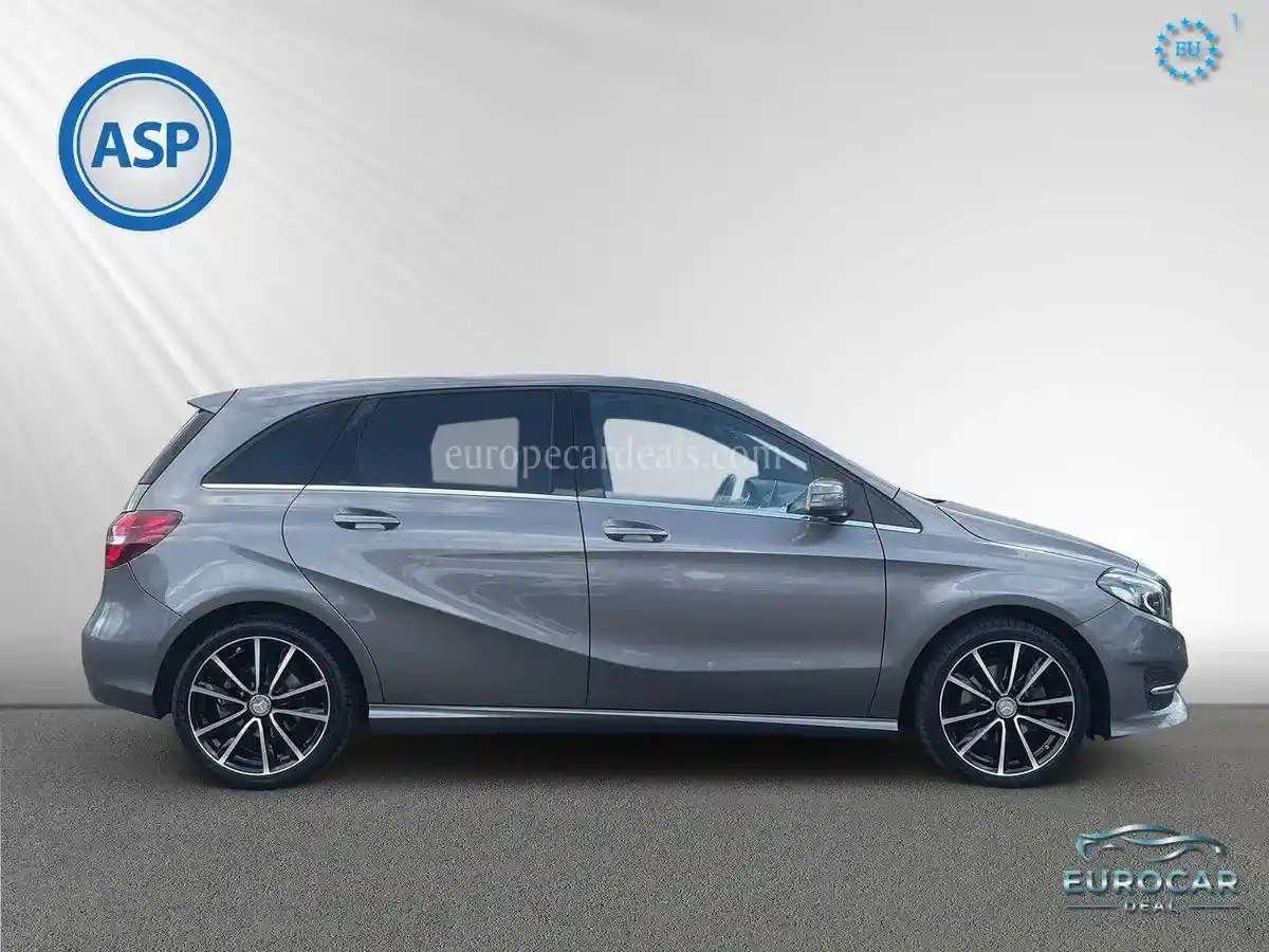 Mercedes-Benz B 180