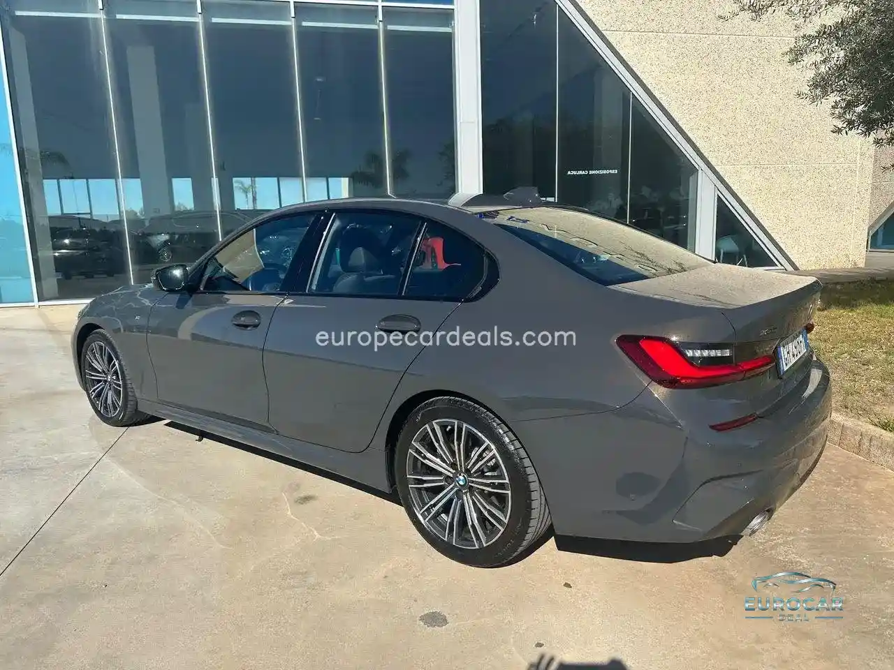 BMW 330