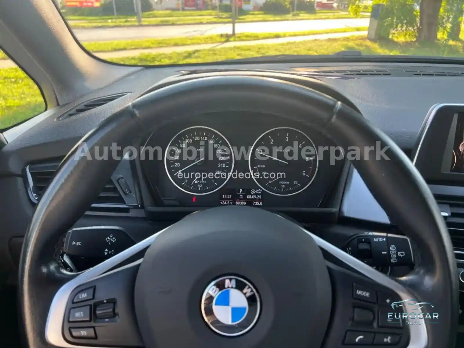 BMW 218