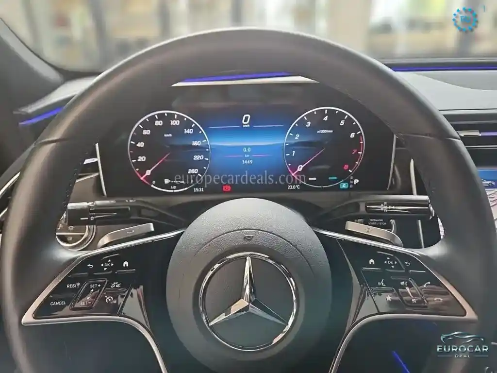 Mercedes-Benz E 200