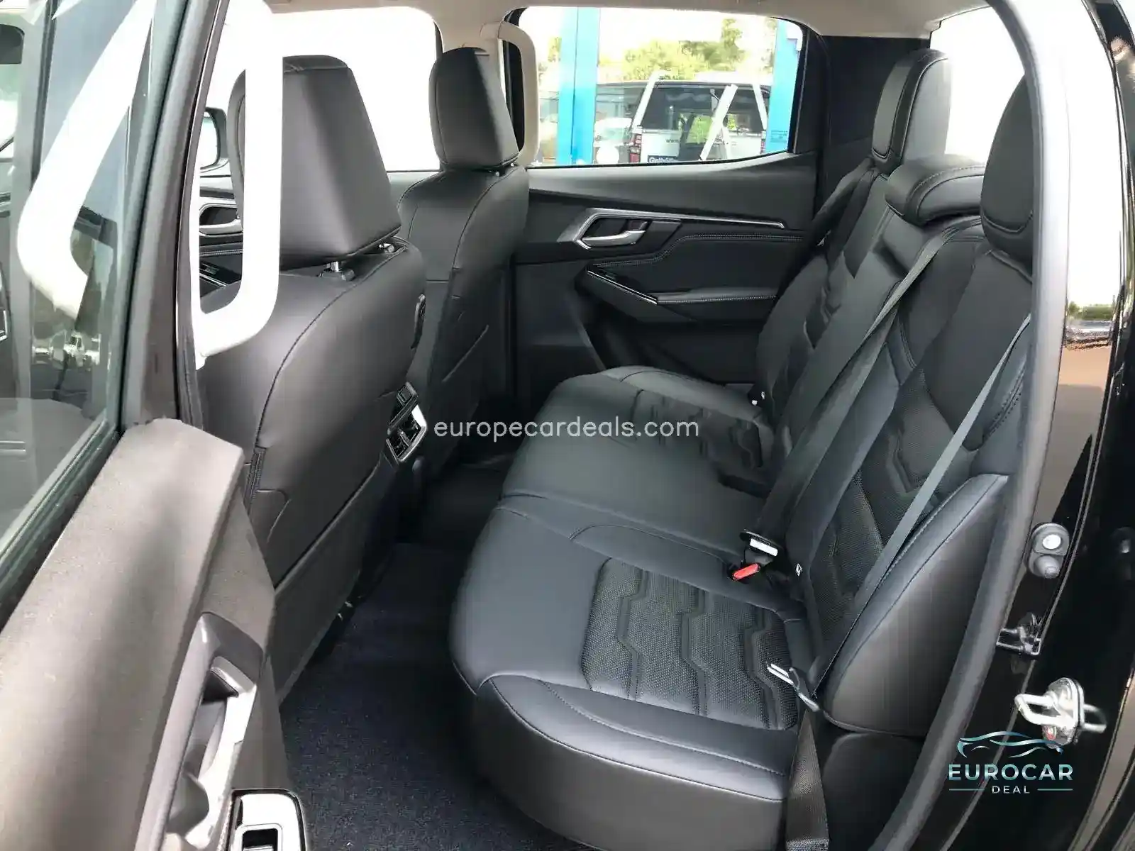 BIG-MAX L1 Double Cab 1,8m Ladeflä. Wohnkabinen
