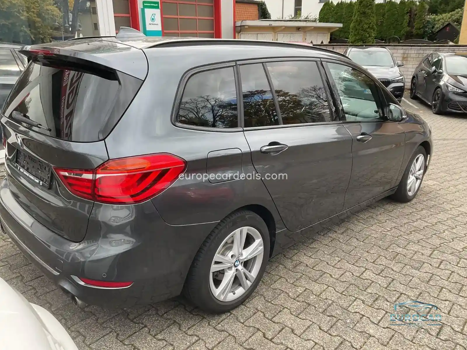 BMW 220