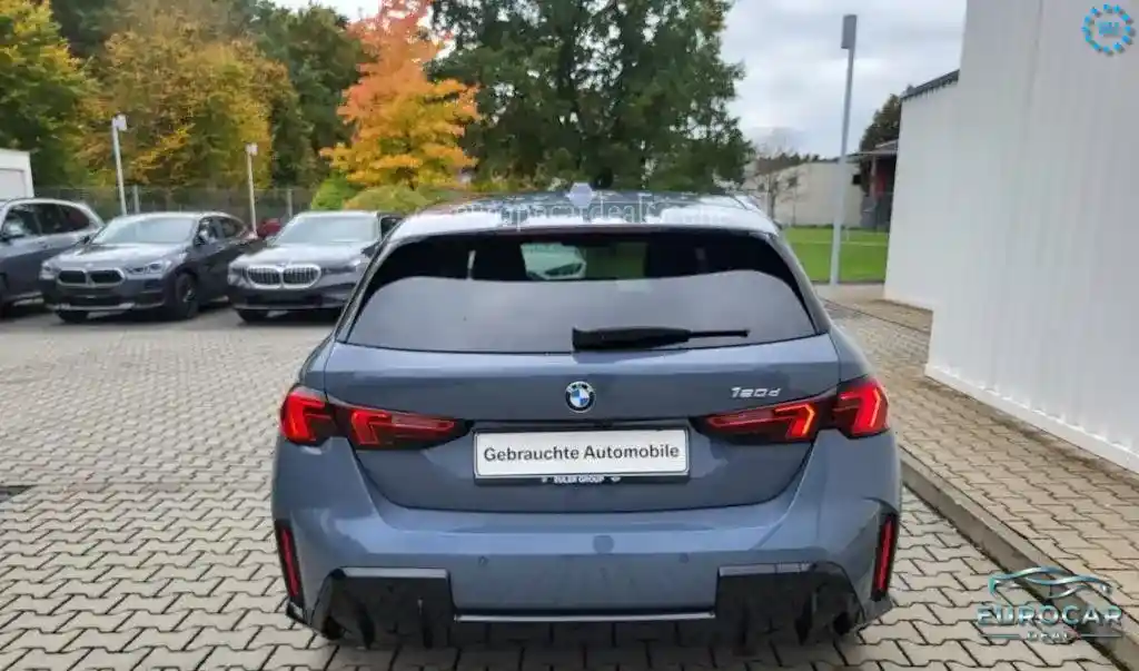 BMW 120