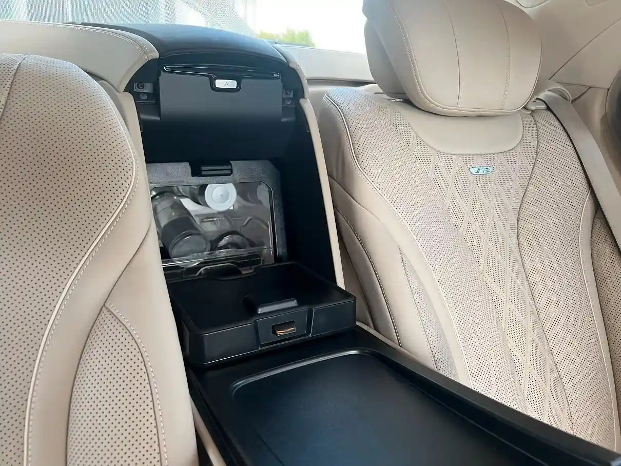 Mercedes-Benz S 600