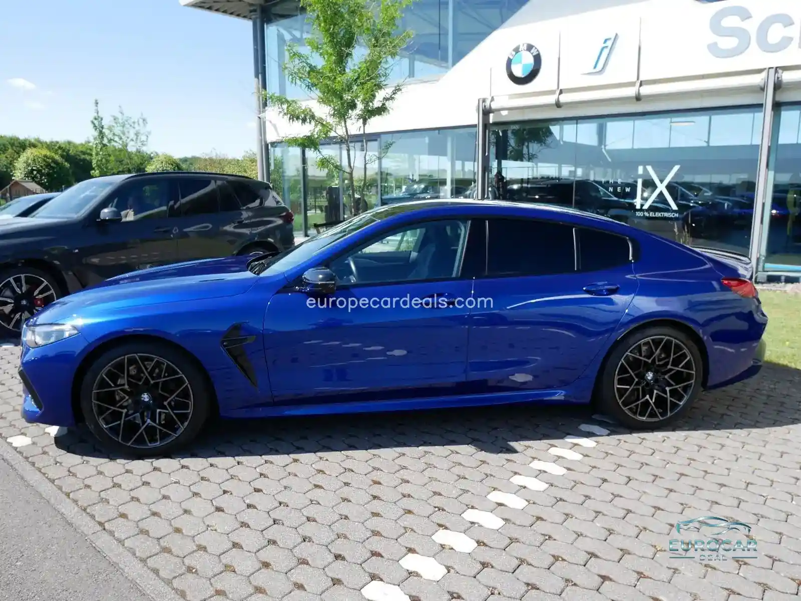 BMW M8