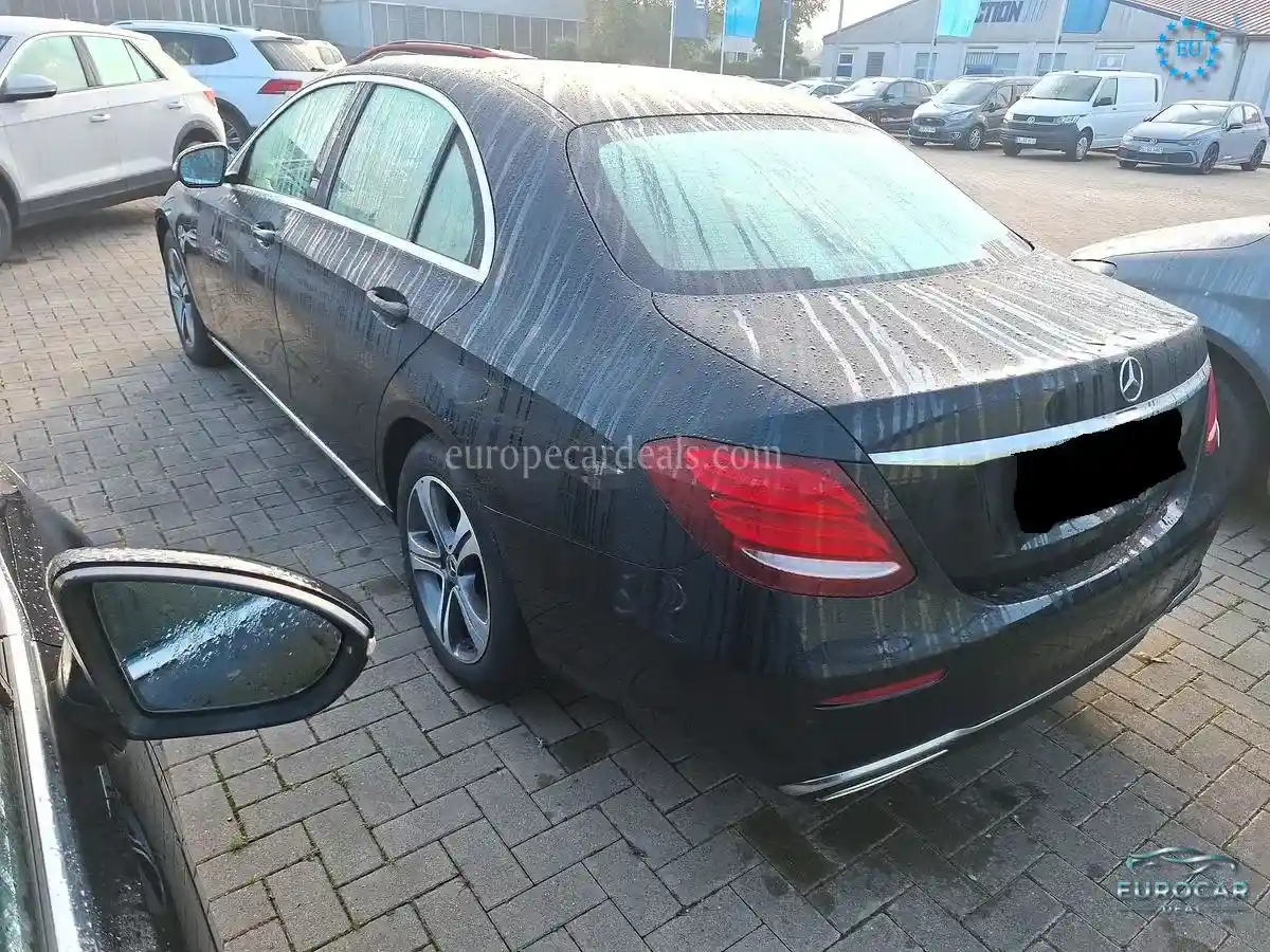 Mercedes-Benz E 200