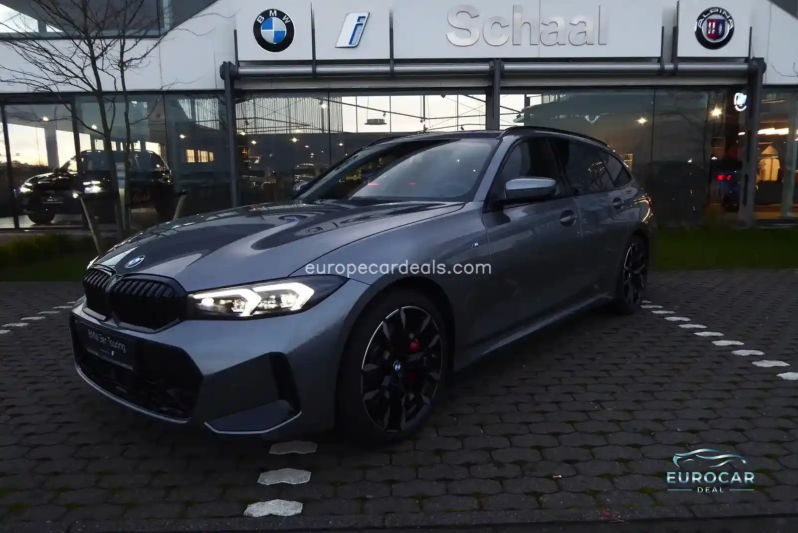 BMW 330